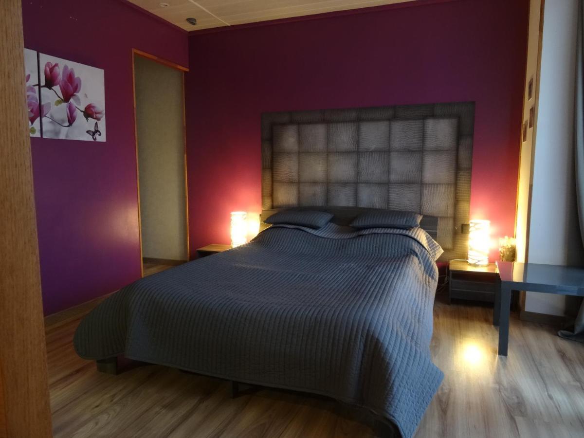 Datcha Bourguignonne, Chambres & Gite Maconge Pokoj fotografie